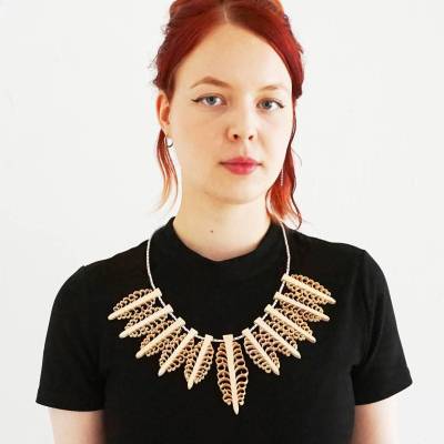 UNIKAT Halskette mit Spanbäumen und handgeknüpften Band, Erzgebirgisches Kunsthandwerk