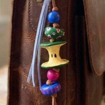 Kreativer Apfel-Anhänger „Apfelglück“ – Handgefertigtes Unikat für Tasche & Schlüssel – inkl. Geschenkbox