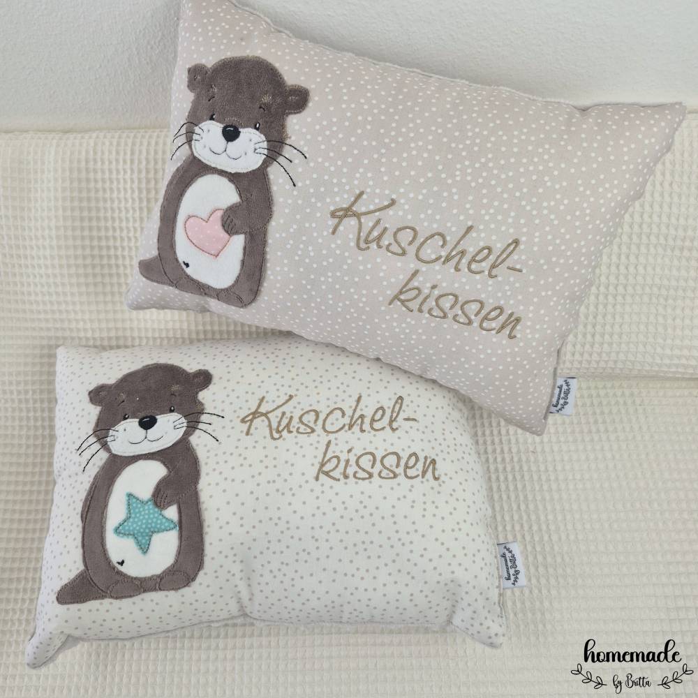 Kuschelkissen mit Otter, Kissen beige für Kinder, Kleine Aufmunterung, Geschenkidee , Geschenk zur Geburt
