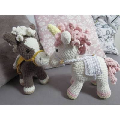 Handgemachtes Amigurumi  Einhorn und Pony – Gehäkeltes Kuscheltier aus Chenille