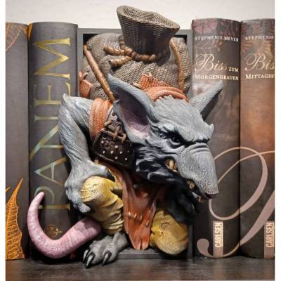 Book Nook - Ratte