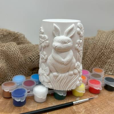 DIY Osterbecher mit Hasenmotiv zum Bemalen – Bastelset mit Farben & Pinsel – kreative Osterdeko