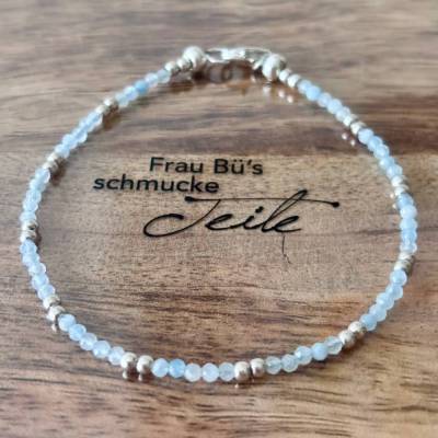 Handgefertigtes Aquamarin-Armband mit 925-iger Silber-Elementen – Edelstein-Schmuck für Sternzeichen & Geburtsmonate