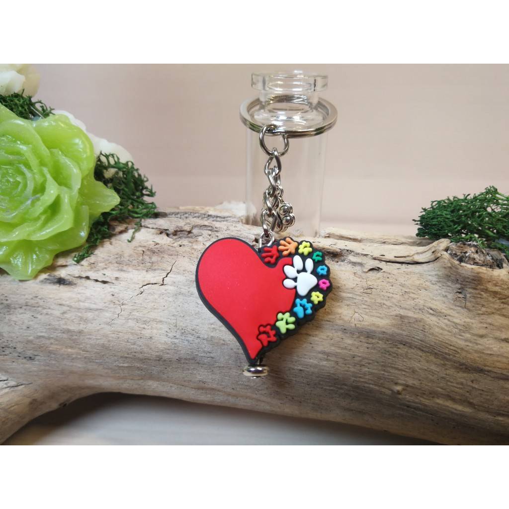 Herz Schlüsselanhänger aus Silikon – Personalisierbares Geschenk mit Pfote & Blumen Bild 1