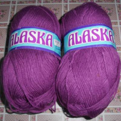 Vintage 2x Strickgarn aus Wolpryla DDR aus den 1970er oder 1980er Jahren Lila