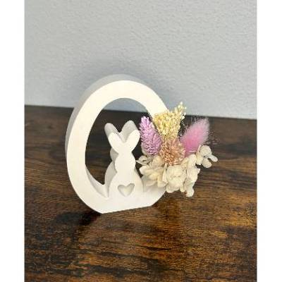 Deko Ei mit Hasenmotiv aus Gießkeramik – Oster- und Frühlingsdeko mit Trockenblumen