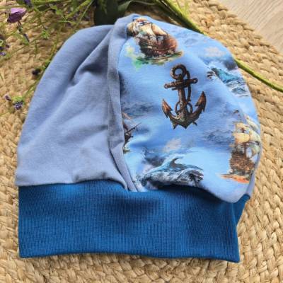 Handgemachte Bio-Sommersweat Beanie Mütze für Kinder, Piratenboot, KU 51-55 cm, Blau, einlagig