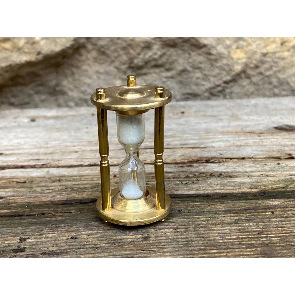 miniatur-sanduhr-messing-setzkasten-boho-vintage