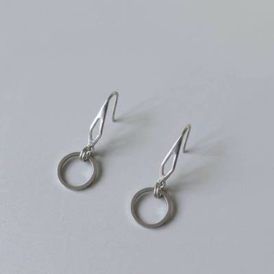 Geometrische Ohrringe Edelstahl Kreis – Raute Ohrhaken mit kleiner Ring Anhänger, minimalistischer Damenschmuck