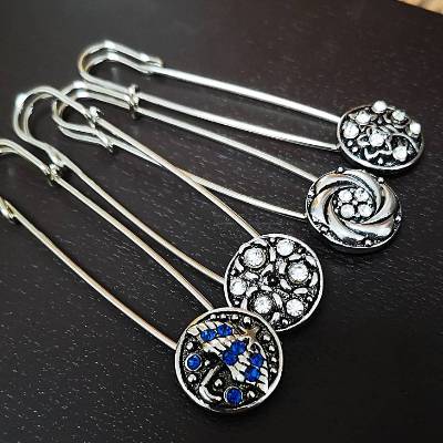 Schalnadel, Kiltnadel & Schmucknadel – Handgefertigte Broschennadeln für Tuch, Schal & Kilt
