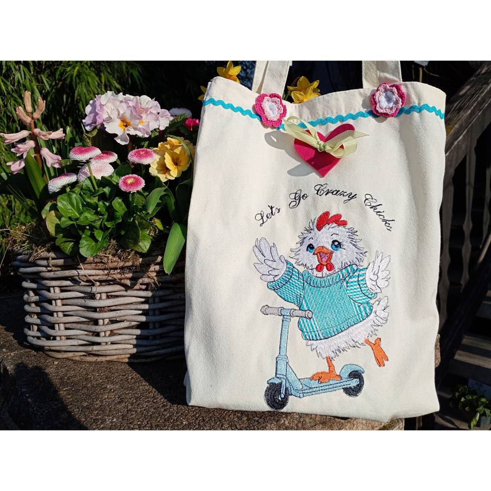 Huhn mit Roller Stickdatei 18x18cm bzw. 20x20cm – Lustiges Motiv für Hühnerfans & DIY-Projekte Bild 10