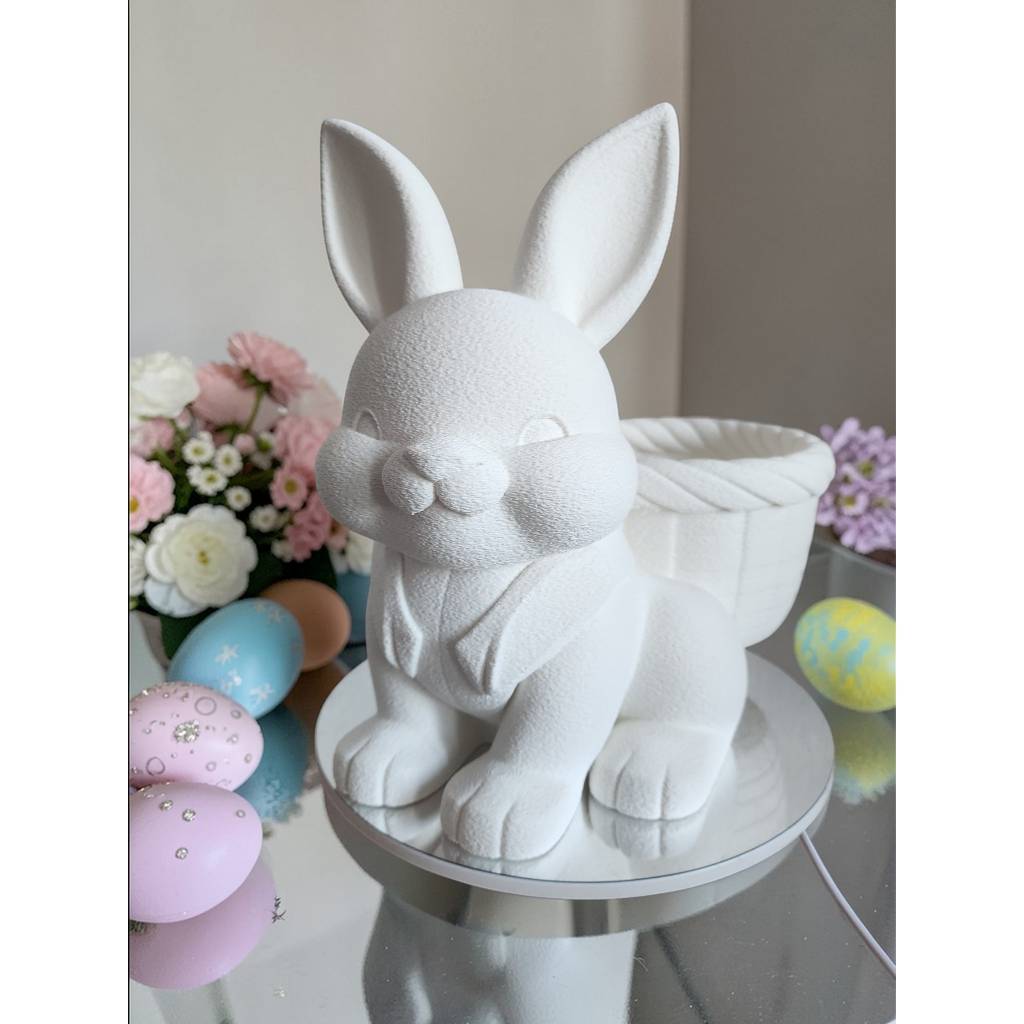 Osterhase mit Körbchen – XXL Deko-Figur & Übertopf (21cm)
