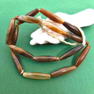 Strang mit 15 länglichen alten Achat Perlen aus Afrika Idar-Oberstein Sammler Schmuck