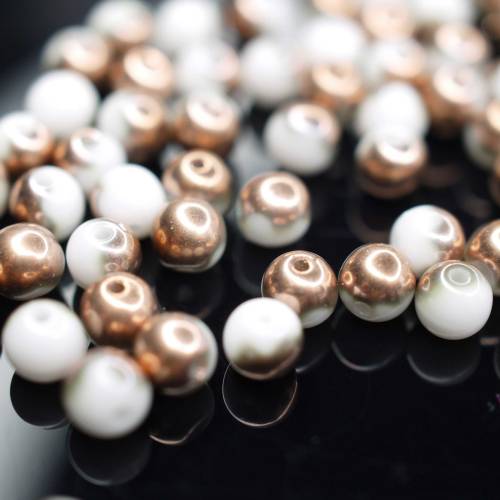 50 White Capri Gold böhmische Perlen rund glatt, 4mm tschechische Glasperlen DIY