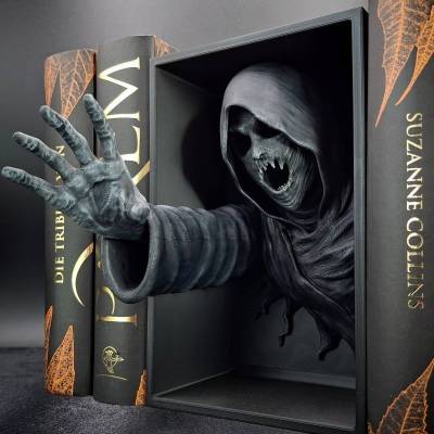 Book Nook - Sensenmann