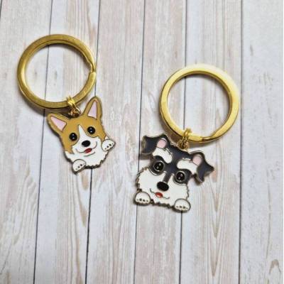 Schlüsselanhänger Hund – Elegantes Accessoire. Geschenkidee mit goldfarbenem Schlüsselring