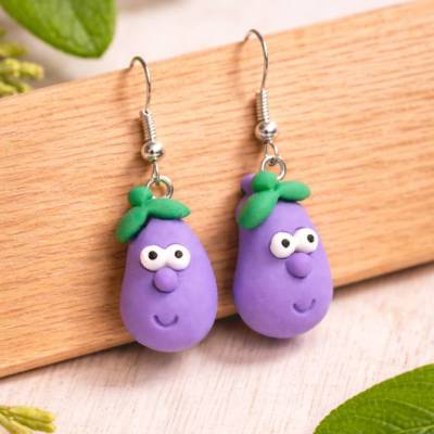 Kawaii Aubergine Ohrhänger  – Veganer Gemüse Schmuck handgemacht & einzigartig
