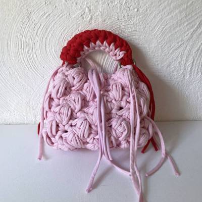 Mini Handtasche in Pink & Rot – Handmade 50s Glamour Unikat von Woolbloomy