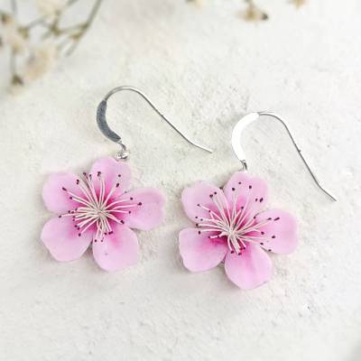 Ohrringe Kirschblüte, rosa Blume Ohrringe, Frühling Ohrringe, realistische Blumen Schmuck, Geschenk für Mama