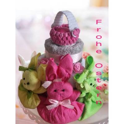 Handtuchtorte Geschenk Ostern für Frauen mit Hase aus Spültuch und gehäkeltem Körbchen 