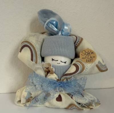 Babygeschenk Junge, Windeltörtchen im Regenbogen Design, Mitbringsel zur Geburt