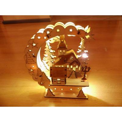 Beleuchtete Weihnachts-Holz-Deko "Das Weihnachtsdorf" – Schwibbogen aus Pappel-Buchensperrholz mit LED