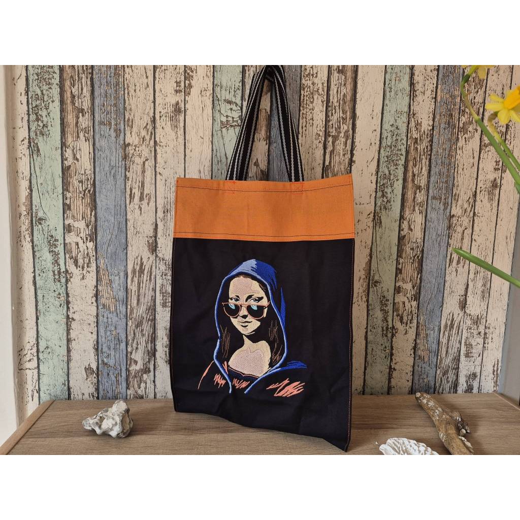 Mona Lisa Lichteffekt 18x18cm bzw. 20x20cm Stickdatei – Streetstyle Kunst für schwarze Stoffe Bild 6