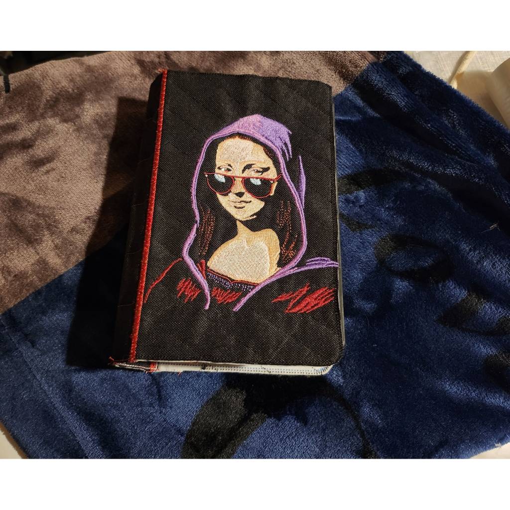 Mona Lisa Lichteffekt 18x18cm bzw. 20x20cm Stickdatei – Streetstyle Kunst für schwarze Stoffe Bild 8