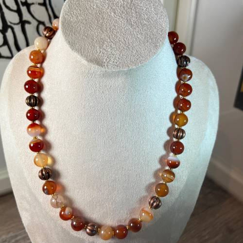 Handgemachte Karneol Perlen Halskette für Damen & Herren – Eleganter Schmuck mit Magnetverschluss, Geschenkidee