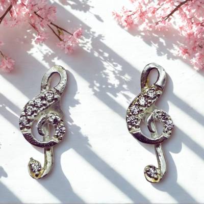 Notenschlüssel Ohrringe 925 Silber – Elegante Musik Ohrstecker mit Kristallen