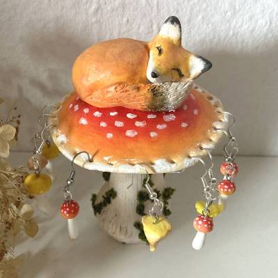 schlafender Fuchs-Pilz-Ohrringhalter