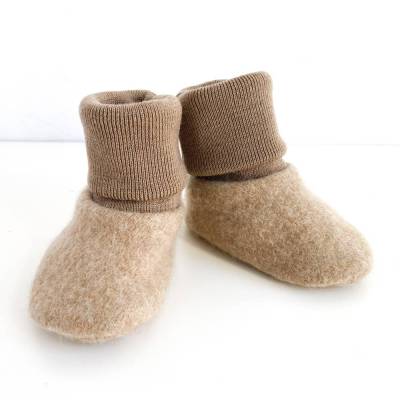 Babyschuhe aus Kaschmir und Merinowolle ab 6 Monate - hellbraune Upcycling Wollschuhe