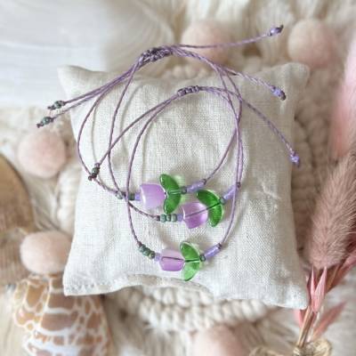 „Tulpen“ - Zarte Armbänder mit Tulpen aus Glas und Rocailles