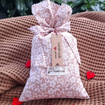 Zirbensäckchen, Duftsäckchen mit Aufhängeband, ein Geschenk zu allen Anlässen, ein Mitbringsel bei Einladung.....