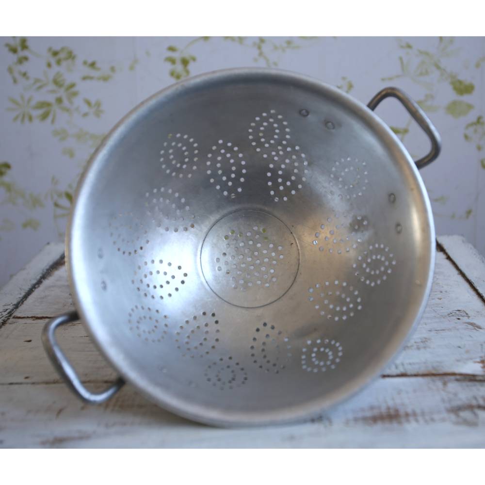Vintage Aluminium Sieb Durchschlag