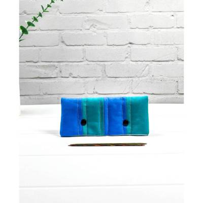Nadelgarage Patchwork Blau-Türkis | Nadelschutz für 15cm Nadelspiele | Sockenstrick-Zubehör | Handmade Etui