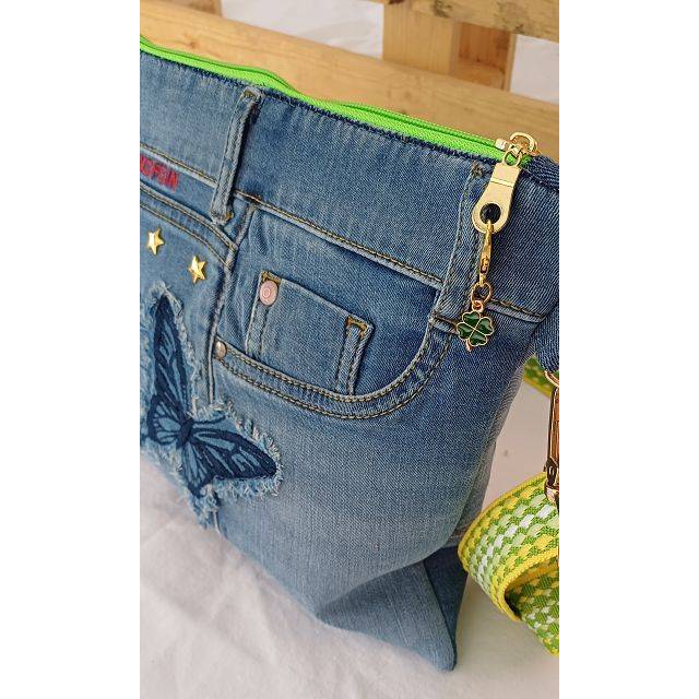 Jeans-Upcycling Crossbag, "Spring Denim"Umhängetasche, Schultertasche,Handmade aus gebrauchten Jeans Bild 5