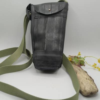 Kleine Handtasche aus Fahrradschlauch