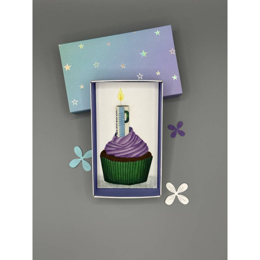 Originelles Geldgeschenk zum Geburtstag – Handgemalter Cupcake mit Geldschein als Kerze Bild 1
