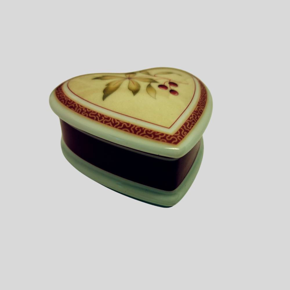 Hutschenreuther Porzellandose Herzform Vintage Schmuckdose Kirschmotiv