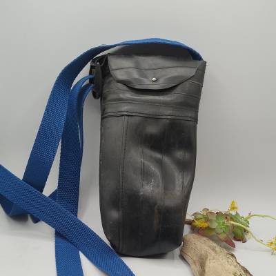 Kleine Handtasche aus Fahrradschlauch