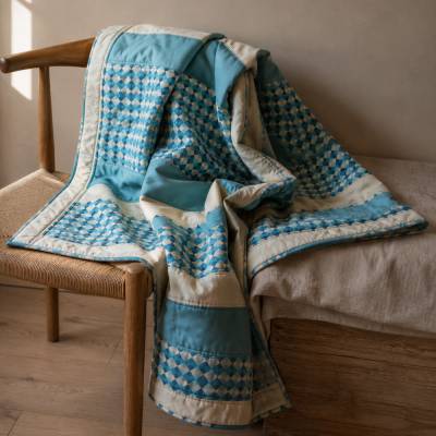 Retro-Türkis – handgefertigte Wohndecke mit Merinowolle-Rückseite | 130 × 150 cm