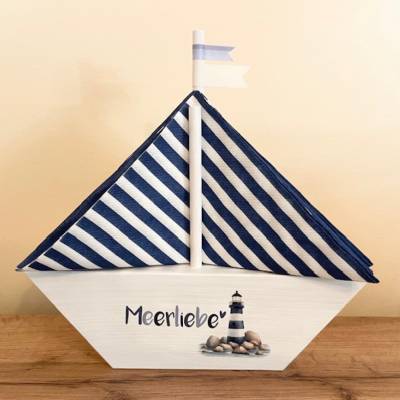 Serviettenständer/Serviettenhalter, Segelschiff aus Holz, weiß lasiert,  mit Servietten und Wimpeln