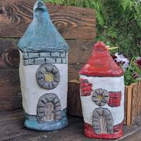 Betonhaus Zipfelhaus Betondeko in zwei Größen bunt handgemalt Geschenkidee Gartenfigur Hausflur Garten Deko XXL