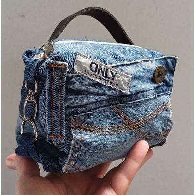 Jeans-Upcycling Kosmetiktasche, Beauty-Case, Denim-Pouch