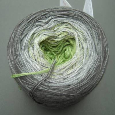 100% Schurwolle Merino extrafein Bobbel - 4-fädig, Farbverlauf Wolke 7 Gipfelstürmer, handgewickelt