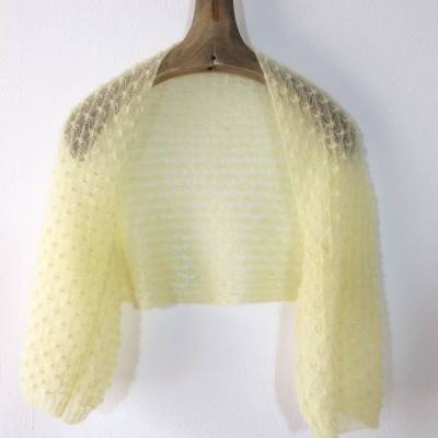 Braut Shrug hellgelb mit Spitzenmuster, Bolero aus Kid-Mohair Mix, handgemachter Schulterwärmer 