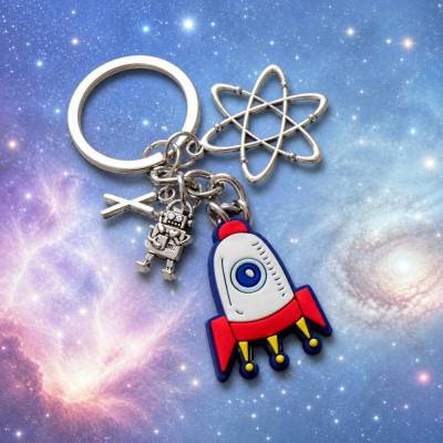 Personalisierbarer Schlüsselanhänger Weltall – Astronaut, Roboter, Rakete, Ufo & Planet, versilbert