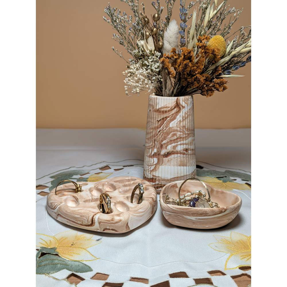Raysin 200 Deko Set: Vase,Ringhalter & Herzschale – Unikate für moderne Wohndeko-Handmade