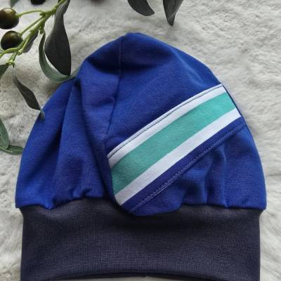 Handgemachte Bio-Sweat Beanie Mütze für Kinder Blau Streifen KU 48-52 cm – Unikat aus Sommersweat